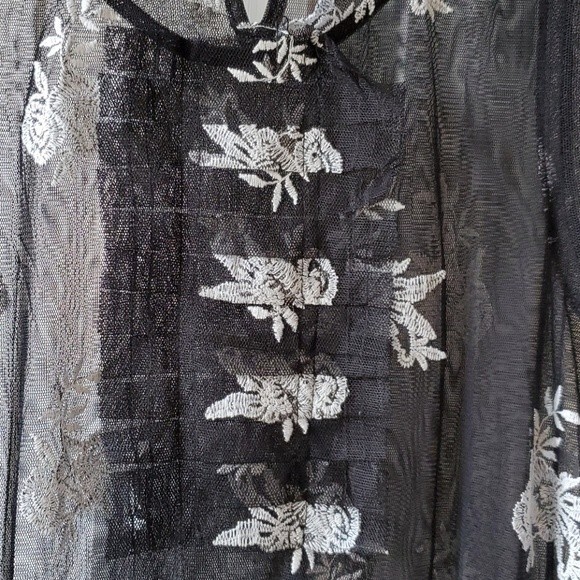 DANIEL RAINN EMBROIDERED SHEER FLORAL MESH SLEEVELESS TOP SMALL - Picture 3 of 9